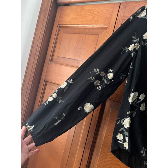 Abercrombie & Fitch Women's Floral Print Tie Front Blouse Top Black White Size M - Picture 5 of 7